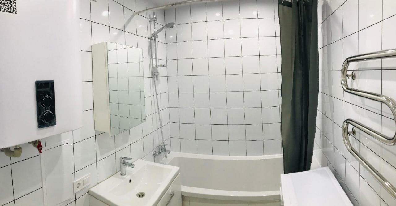 Tf Apartment Двокімнатні Апартаменти В Центрі Міста Połtawa Zewnętrze zdjęcie
